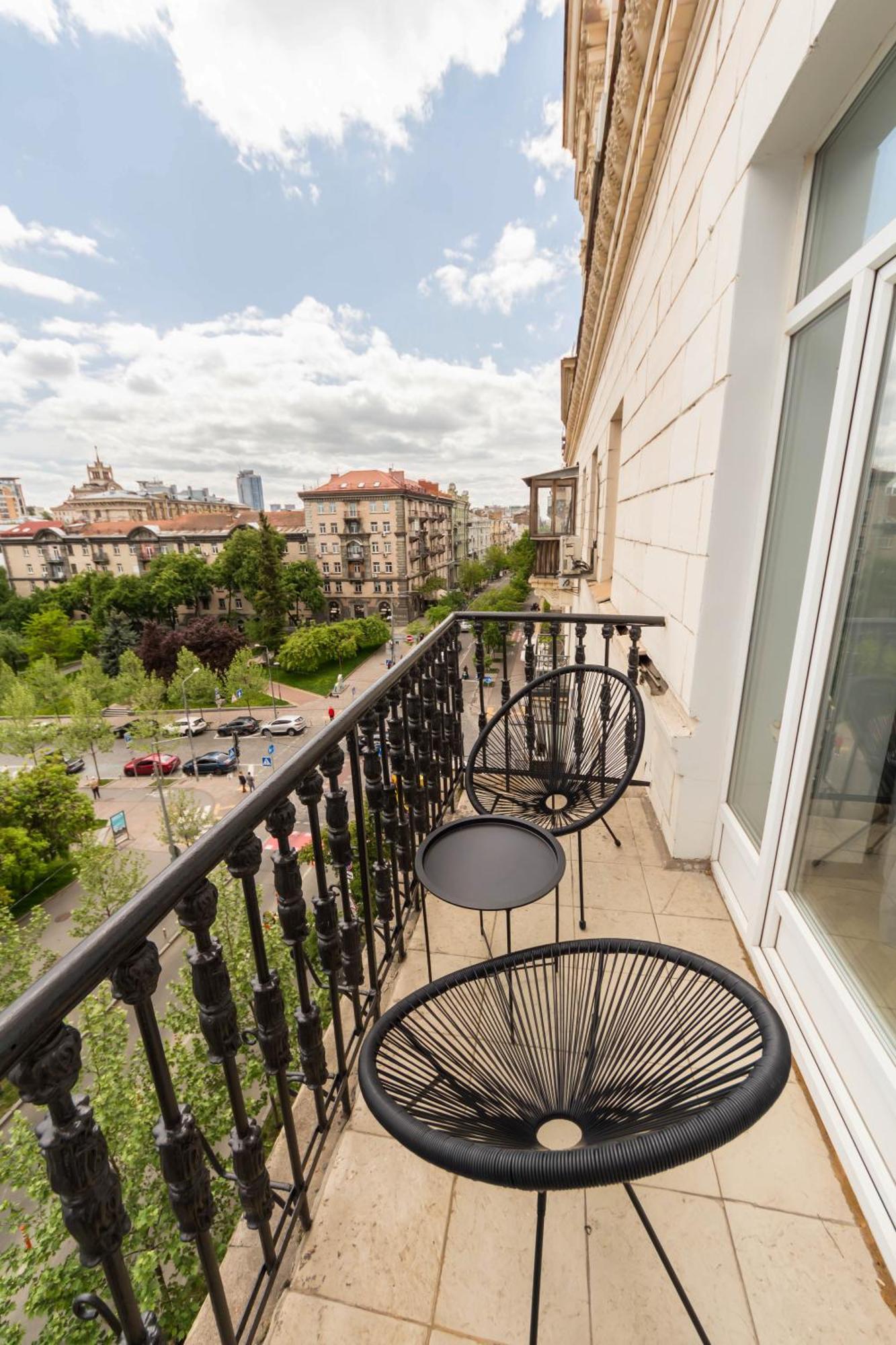 DayFlat Apartments Khreschatyk Kiew Exterior foto