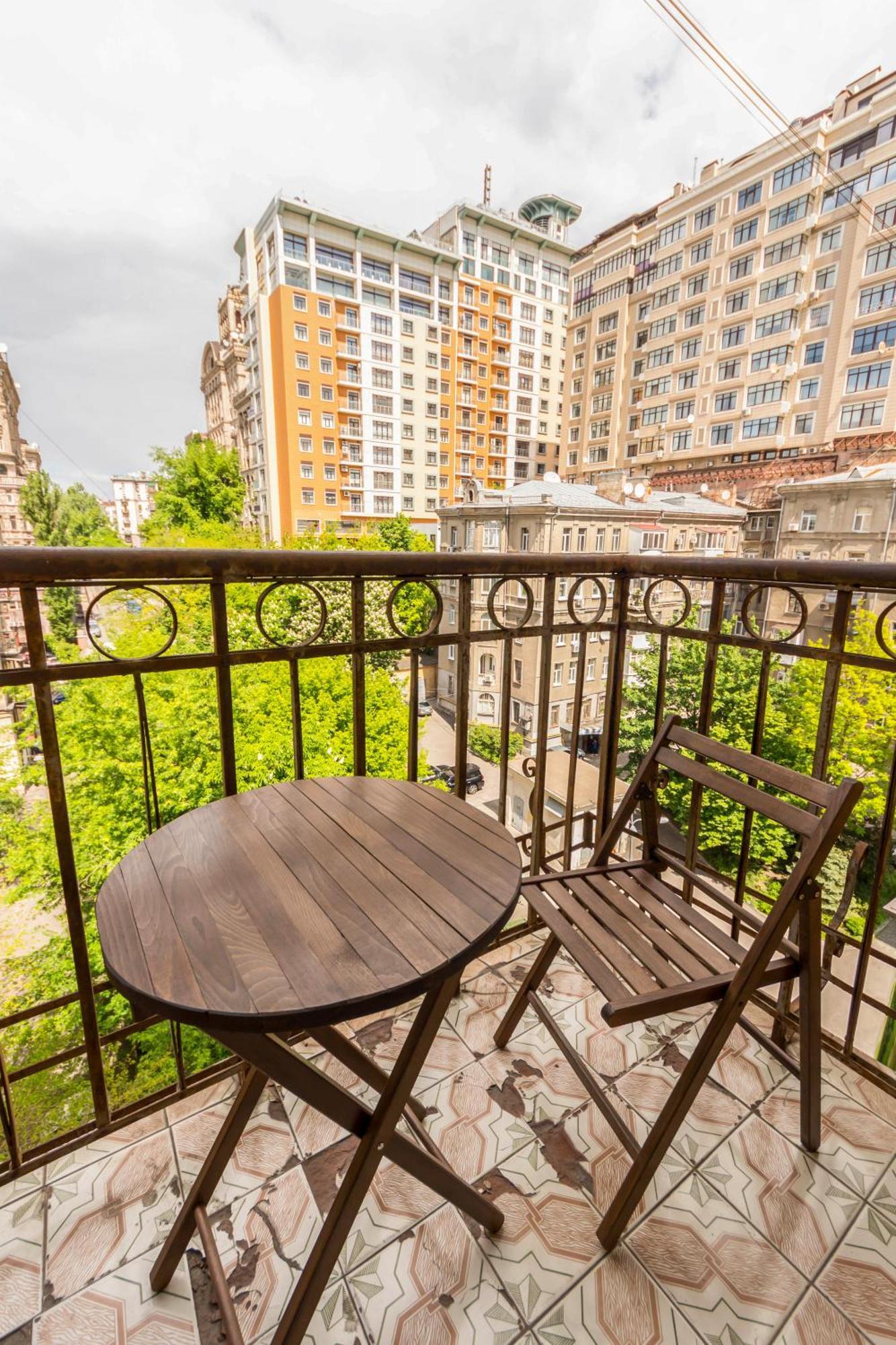 DayFlat Apartments Khreschatyk Kiew Exterior foto
